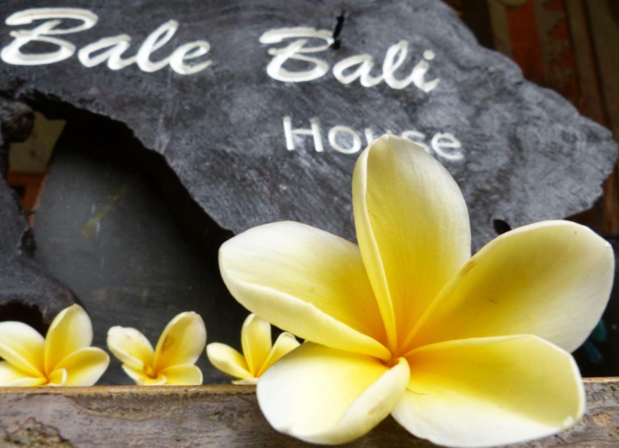 Bale Bali House Apartment Ubud  Exterior photo